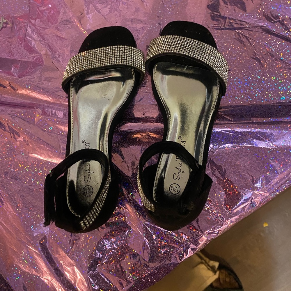 Sparkle-Trim Black Girls' Dress Sandals